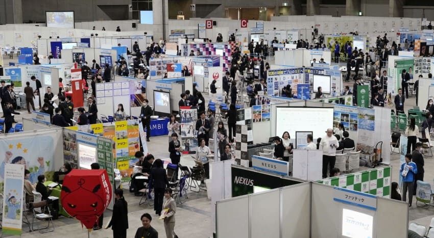 Job-hunting students continue to face sexual harassment in Japan