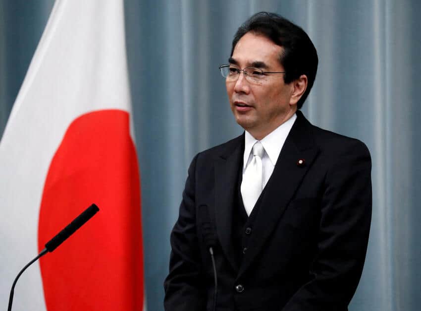 Farm minister resigns over rice comments; Koizumi to replace him