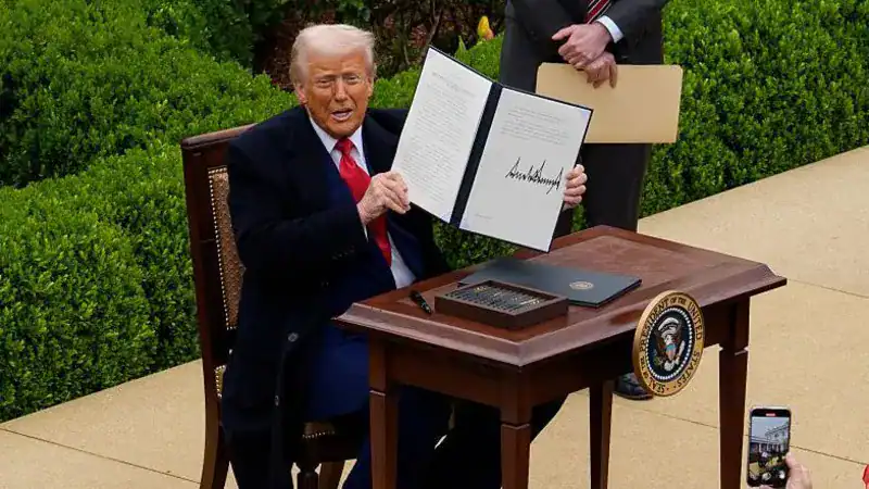 Supreme Court Clears Way for Trump Administration’s Mass Layoffs of Federal Workers