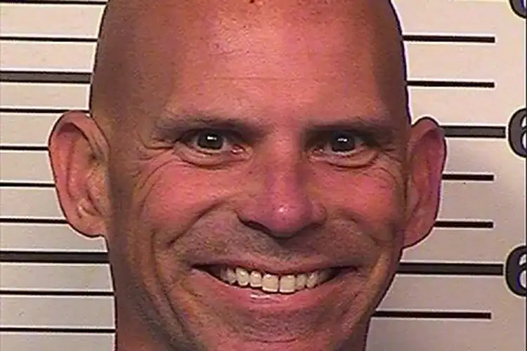 “Lyle Menendez Denied Parole After 35 Years in Prison for Parents’ Shotgun Murders