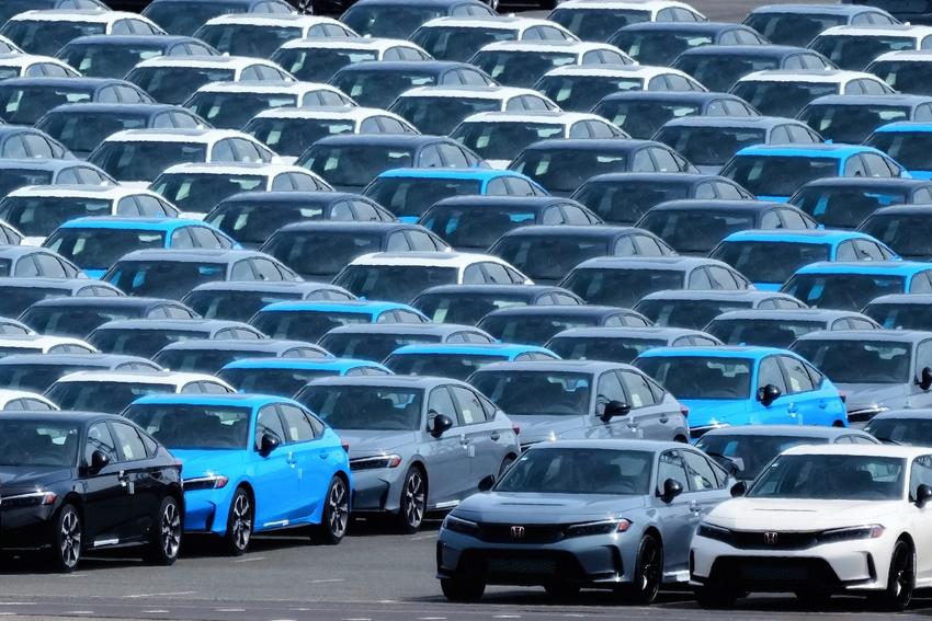 Japanese gov’t says U.S. tariffs hurting auto industry