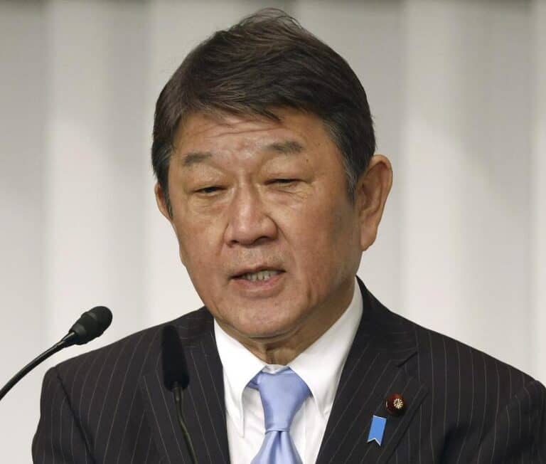 Motegi vows to seek new ruling bloc if elected LDP chief