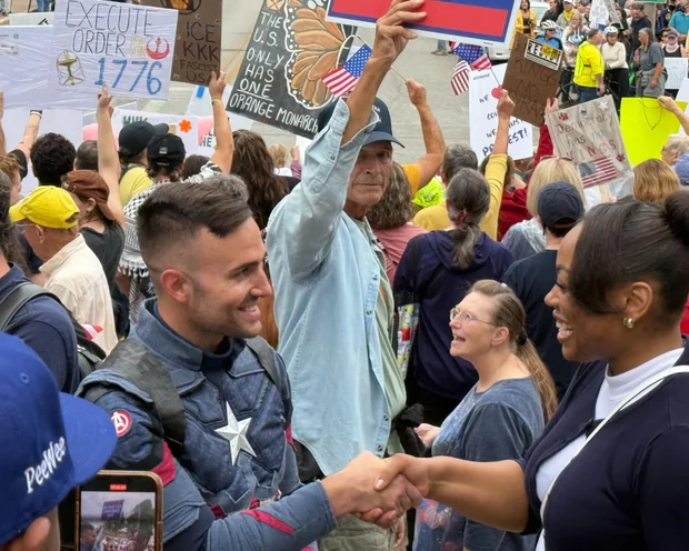 Illinois National Guard Members Defy Orders: “I Won’t Turn Against My Neighbors”