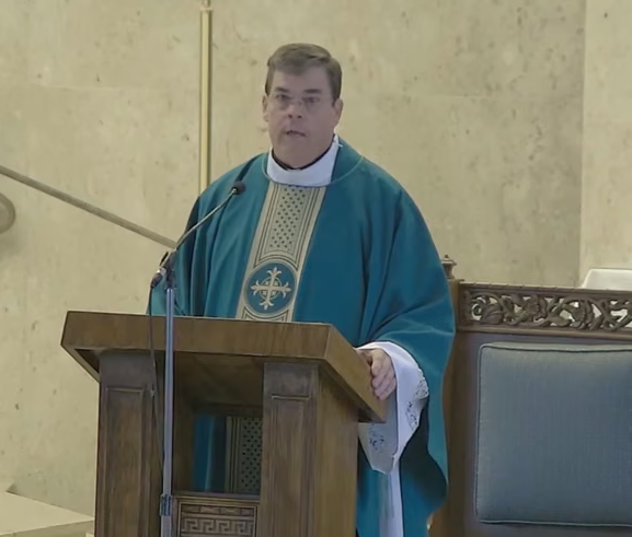 Alabama priest leaves clergy following allegations of affair with 17-year-old girl