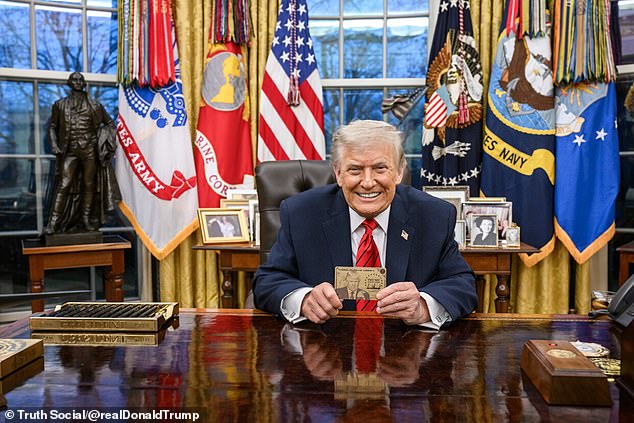 President Trump unveils new million gold card for the wealthy