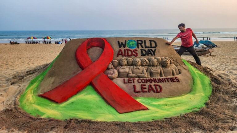 World AIDS Day: How HIV+ Couples Can Have Healthy HIV-Free Babies?