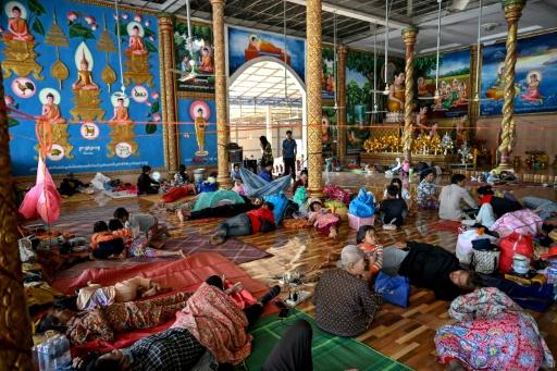 Cambodia-Thailand border clashes send half a million into shelters
