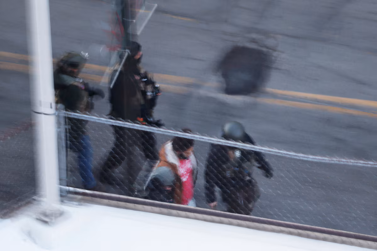 Trump Warns Minneapolis Mayor Amid Immigration Enforcement Dispute