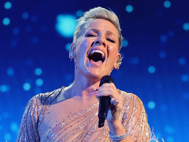 Pink Hospitalized on New Year’s Eve!!!