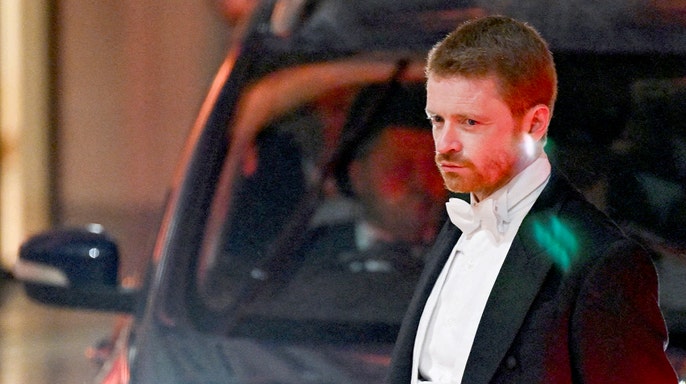 Chief of Staff Resigns Over Controversial Mandelson Appointment