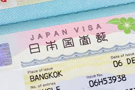 Japan has halted new visas for foreign skilled restaurant workers after nearly hitting its 50,000 quota