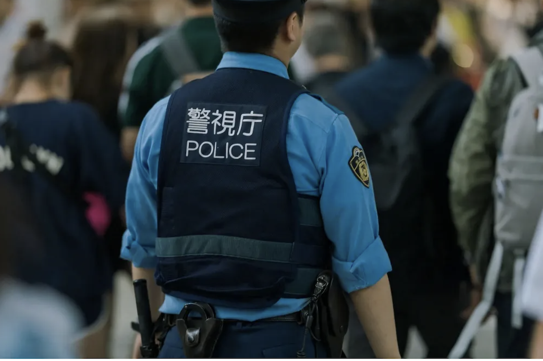 Police warn of scam artists posing as cops to collect fines for breaking new bike rules