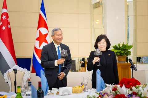 Singapore’s Vivian Balakrishnan urges North Korea to keep dialogue open, invites Pyongyang to ASEAN forum amid regional tensions.