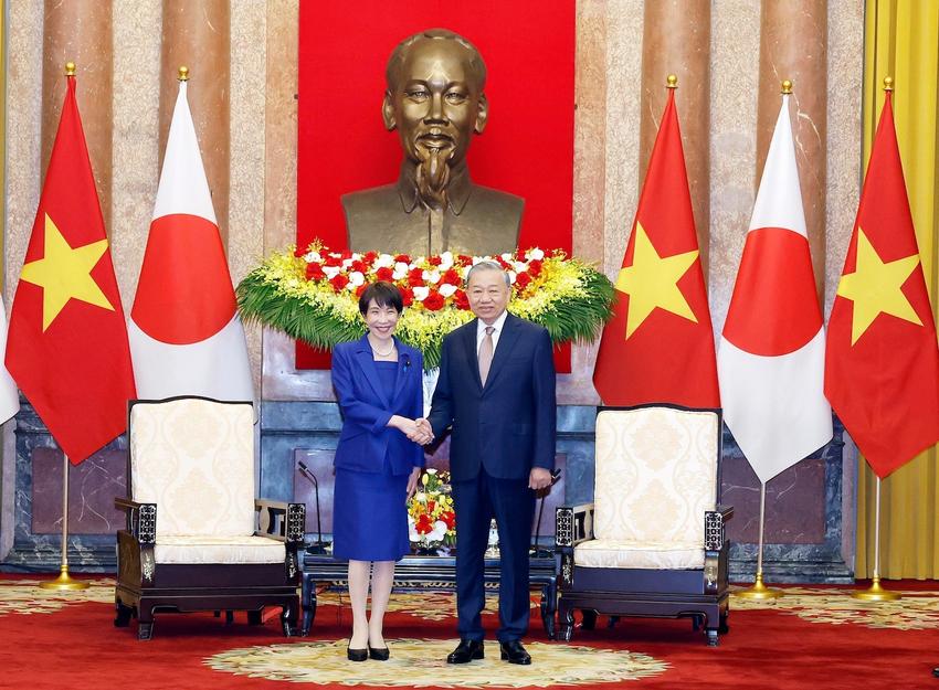 Japan’s Leader Pushes Indo-Pacific Vision in Vietnam, Drawing Fresh Ire from China