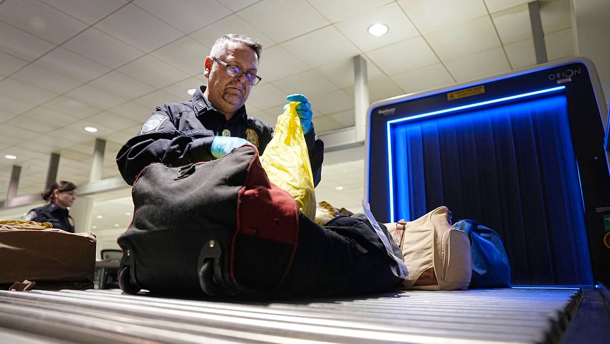 U.S. Customs And Border Protection Issues Travel Warning After Confiscating ,000