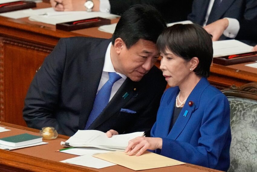 Public Supports Female Imperial Members Retaining Status After Marriage to Commoners; LDP Support Increases