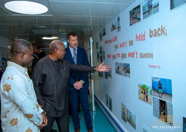 Mahama welcomes Mercy Ships back to Ghana for fifth mission since 1991